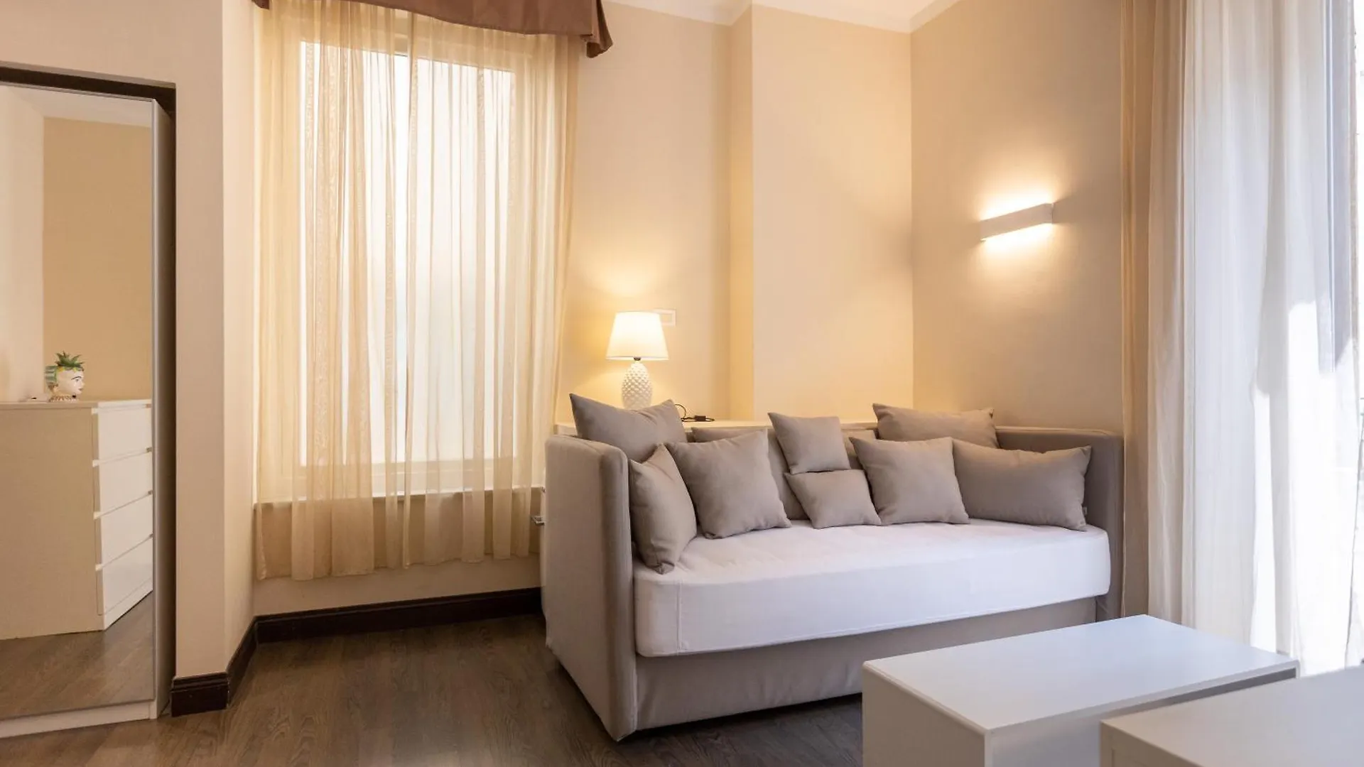 Relais Piazza Del Popolo Bed & Breakfast Rome
